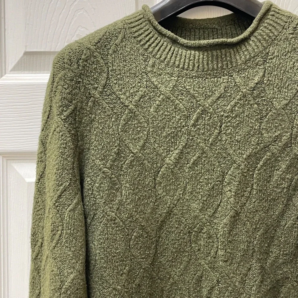 Talbots‎ Women's Large Olive Rolled Hem Mock Neck Cabled Acrylic Blend Sweater
